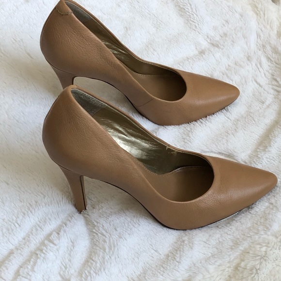 Natural color Banana Rep heels - Picture 3 of 3